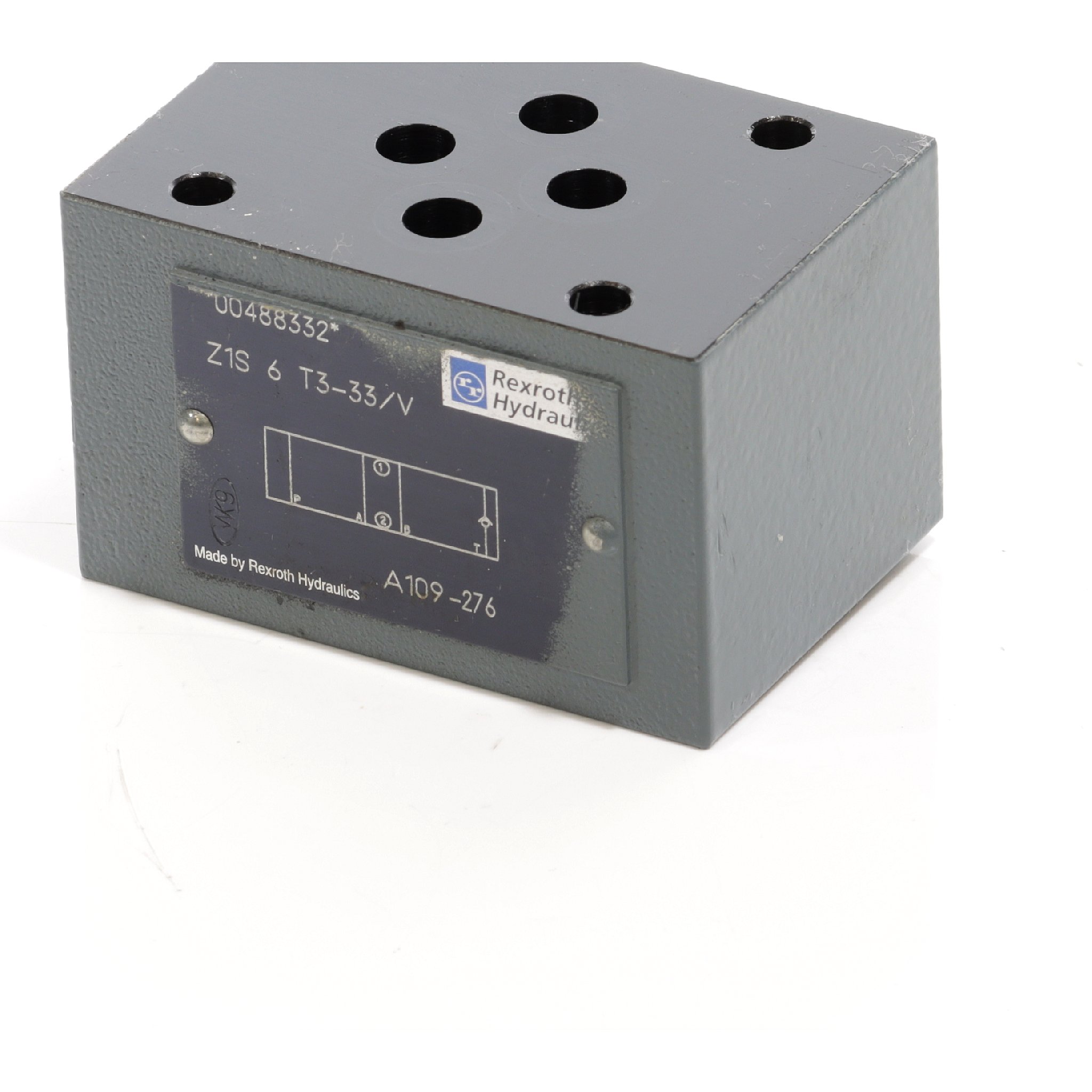 Hydraulic directional control valve  Used